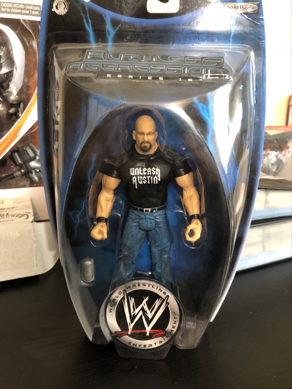 Triple h - Jakks Pacific WWE (WWE) action figure collectible [Barcode 039897934815] - Main Image 1