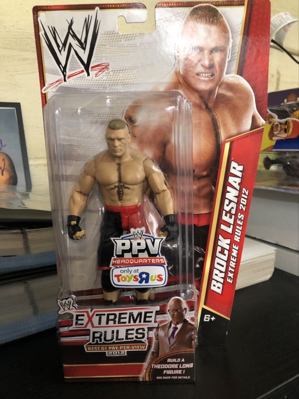 Injustice Gods Among Us: Lobo Storm Collectibles