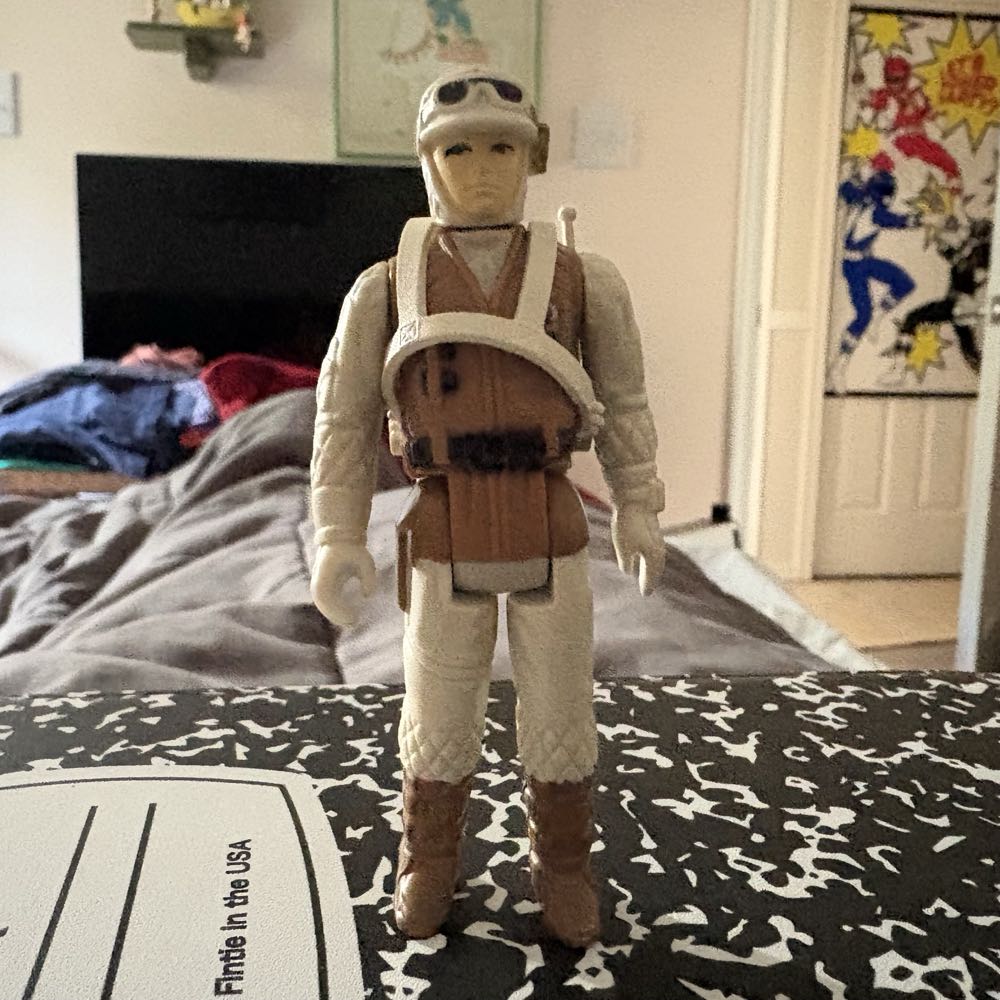 Hoth Rebel Trooper - Kenner (Vintage Empire Strikes Back) action figure collectible - Main Image 3