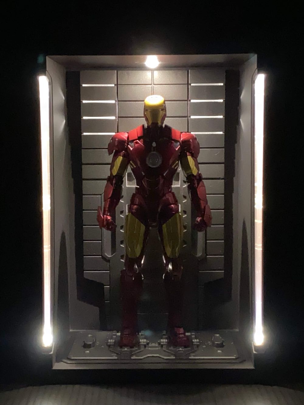 Iron Man Mark IV & Hall of Armor Set - Bandai/Tamashii Nations (Iron Man 2) action figure collectible [Barcode 4549660208709] - Main Image 4