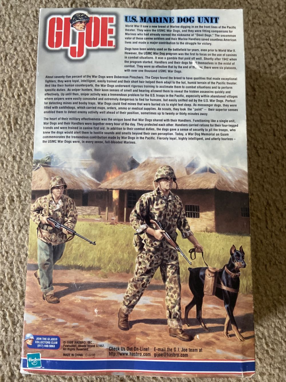 G.I. Joe - U.S. Marine Dog Unit (12in) - Hasbro (G.I. Joe - 12in Figures) action figure collectible [Barcode 076930816073] - Main Image 2