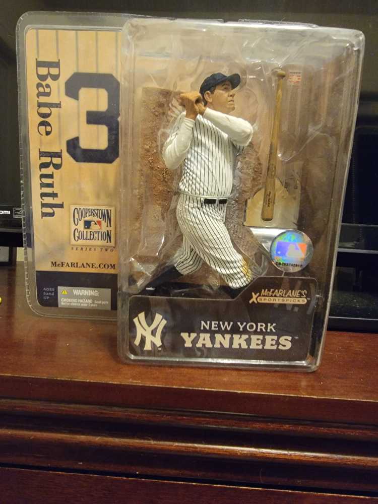 Babe Ruth - McFarlane Toys (Cooperstown Collection Series 2) action figure collectible [Barcode 787926723755] - Main Image 3