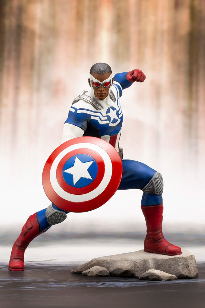 Marvel Artfx Avenger Series Sam Wilson Captain America  action figure collectible [Barcode 190526012448] - Main Image 1