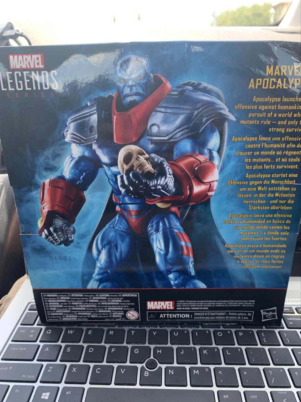 Apocalypse (Age of Apocalypse) (2020) - Hasbro (Age of Apocalypse) action figure collectible [Barcode 5010993735969] - Main Image 2