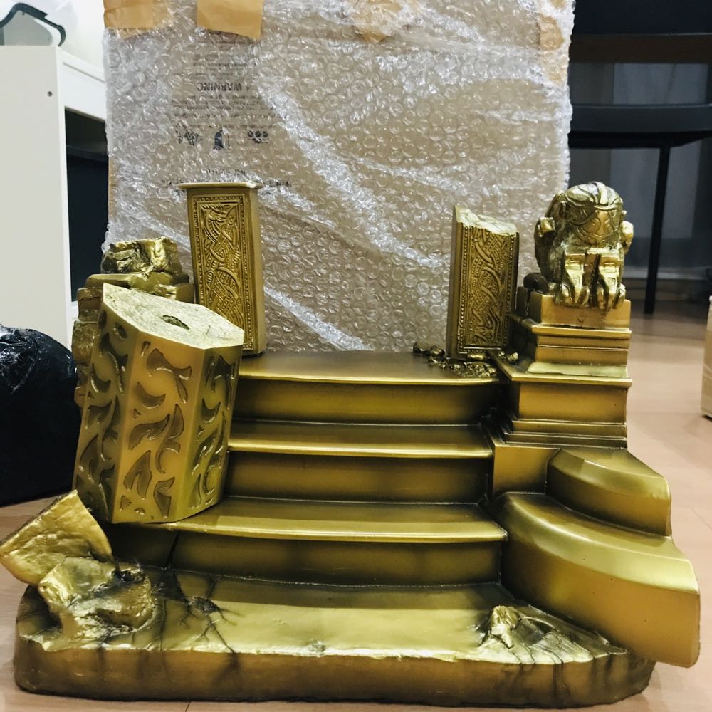 Diorama 1/6 Red Diorama Loki Throne - Red Diorama (Marvel) action figure collectible - Main Image 2