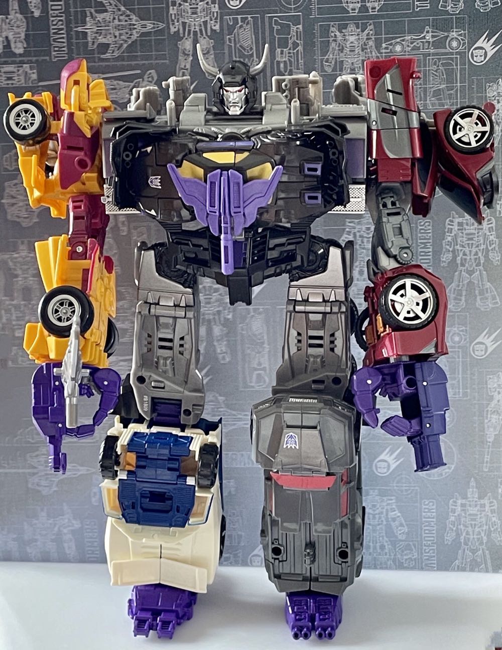 Stunticons Breakdown - Hasbro/Takara (Transformers Combiner Wars) action figure collectible - Main Image 3