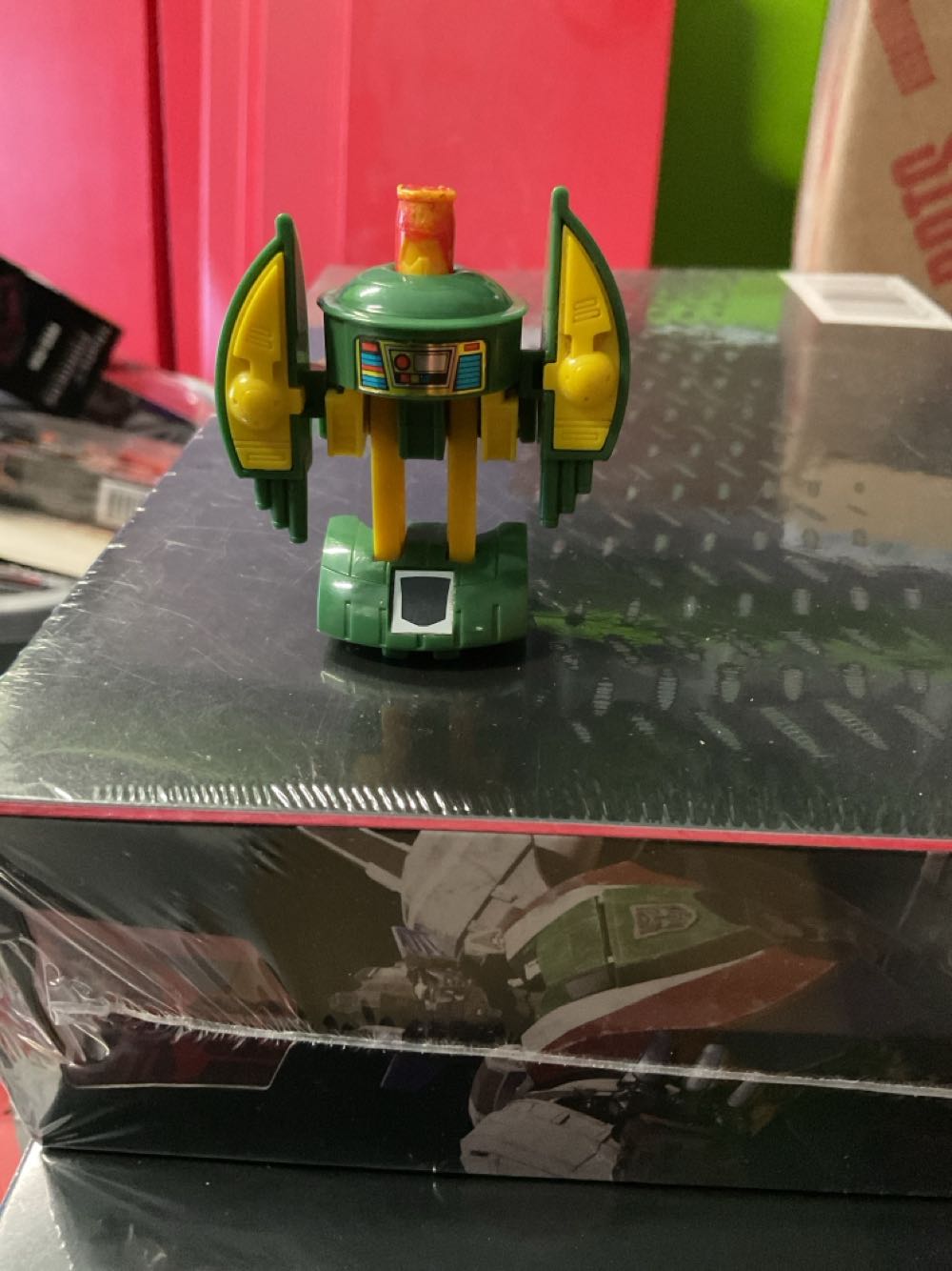 Transformers G1 Cosmos - Hasbro/Takara (Generation 1) action figure collectible - Main Image 3