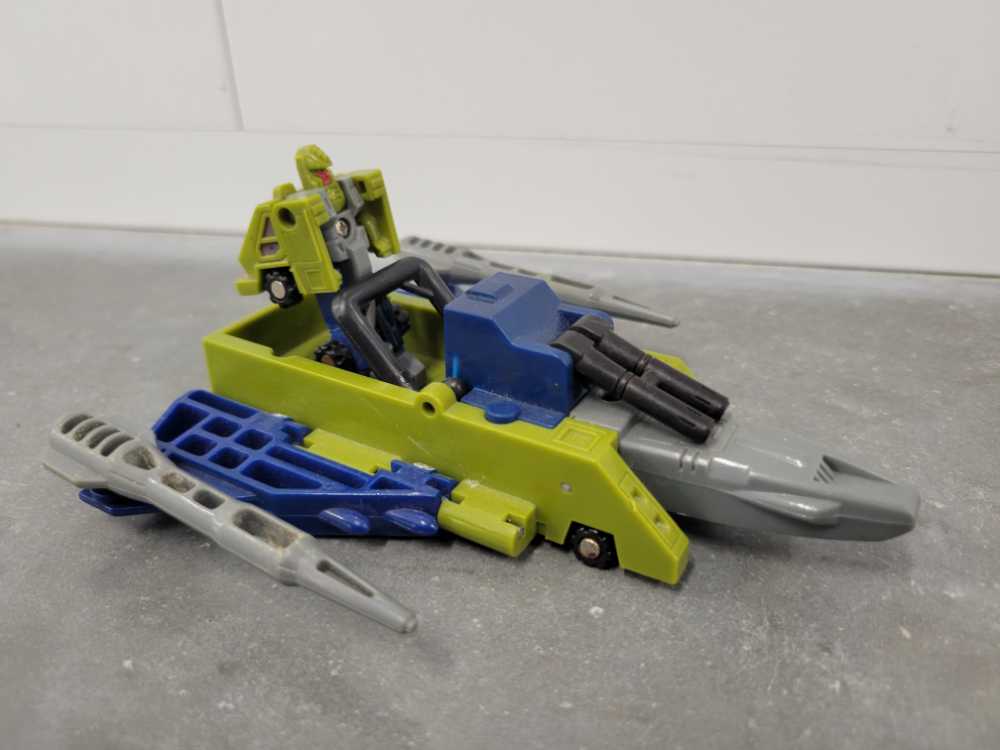 Transformers G1: Roughstuff - Hasbro/Takara (G1 Transformers) action figure collectible - Main Image 3
