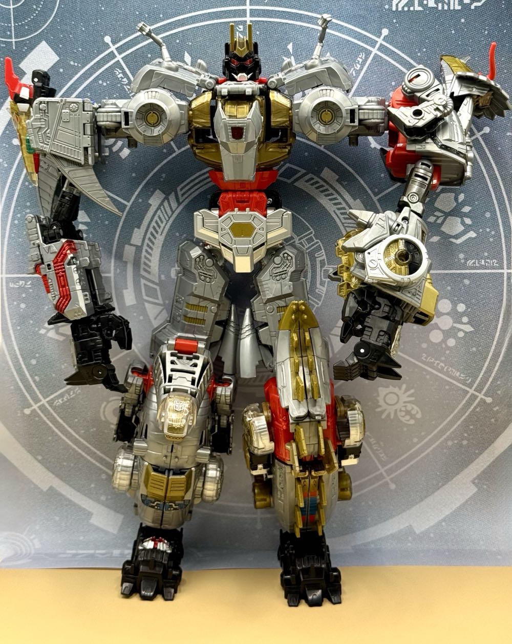 Sludge: Power Of The Primes - Hasbro/Takara (Transformers Power Of The Primes) action figure collectible - Main Image 3