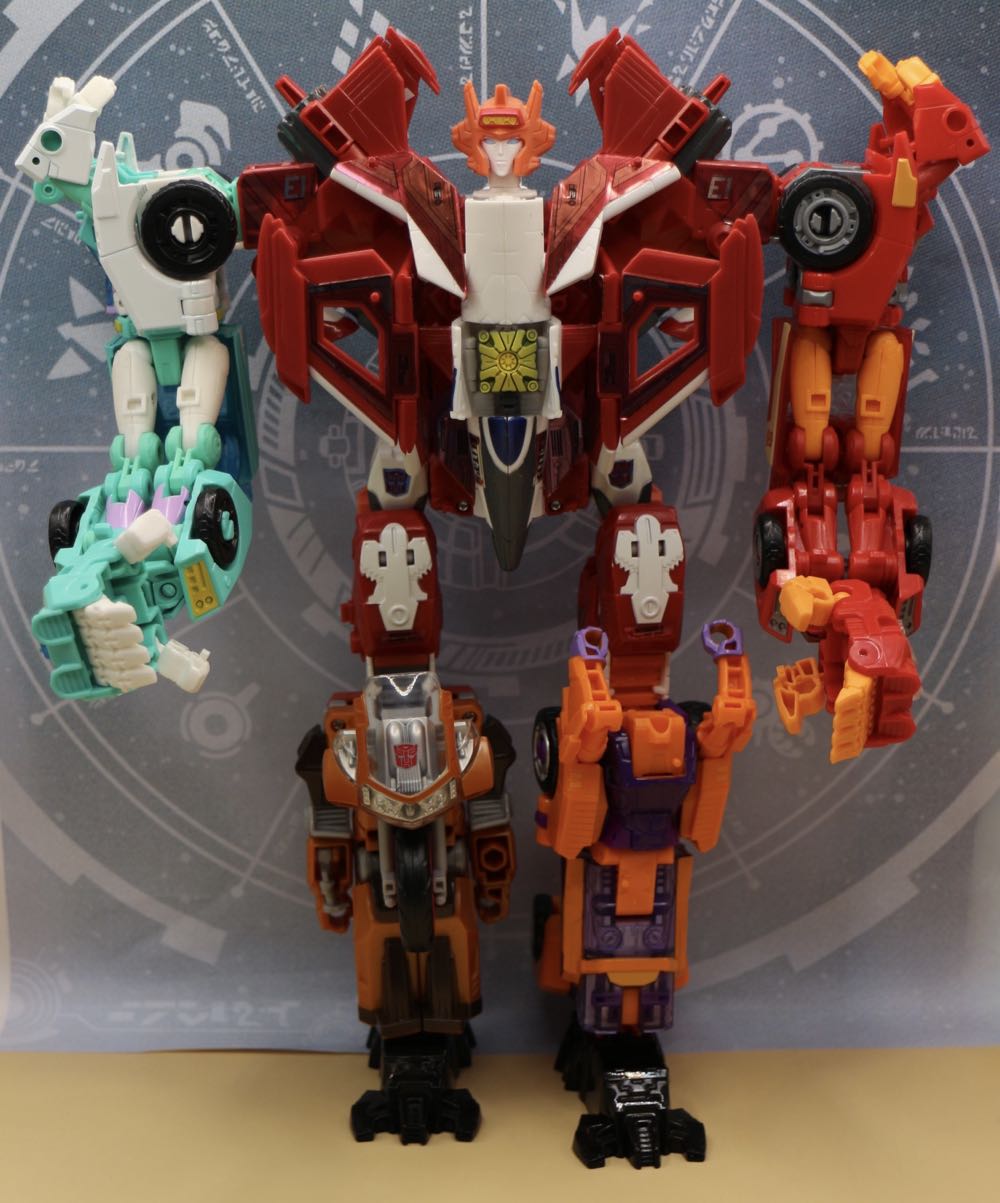 Moonracer Power Of The Primes  - Hasbro/Takara (Transformers Power Of The Primes) action figure collectible - Main Image 3