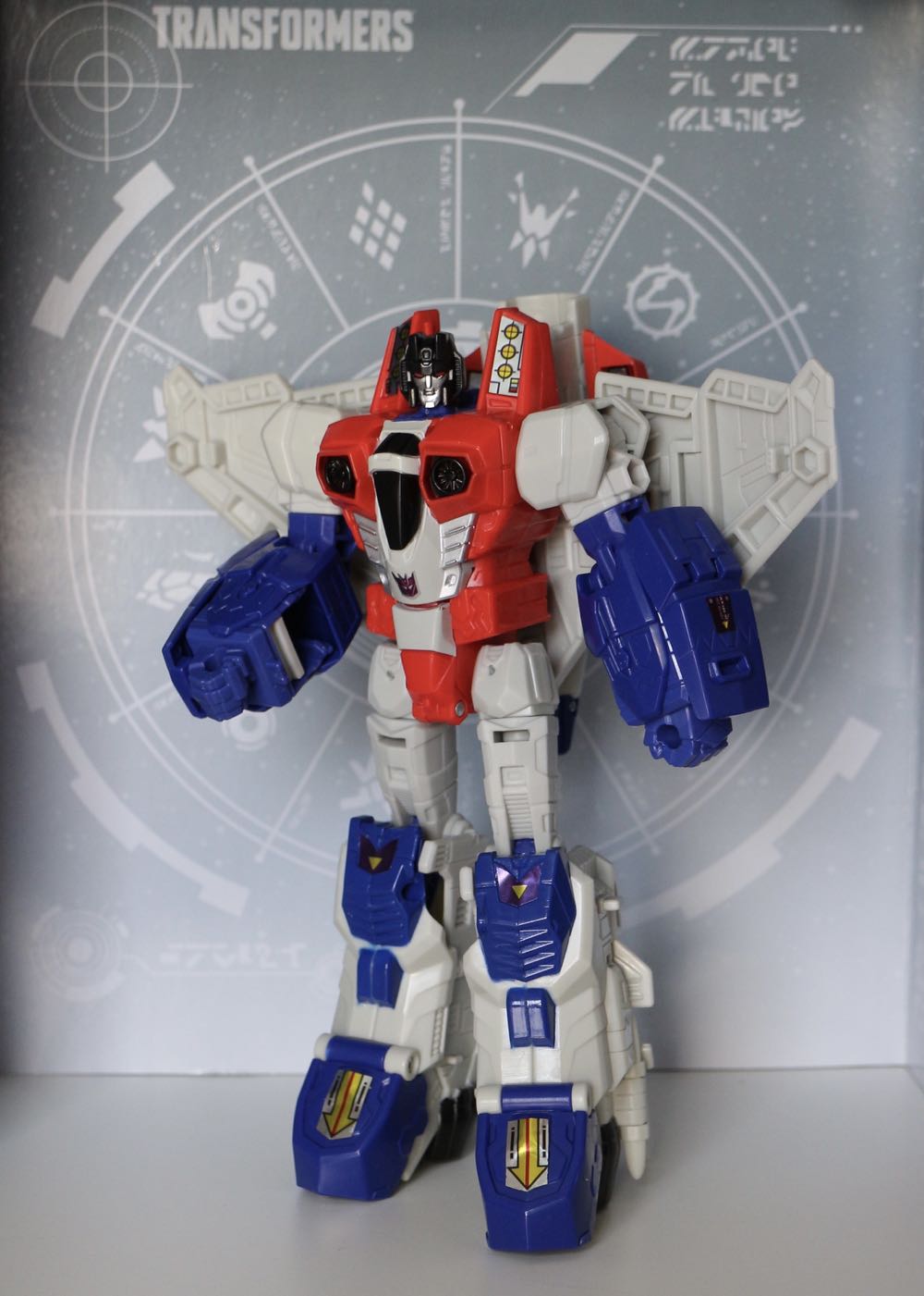 Starscream: Power Of The Primes - Hasbro/Takara (Transformers Power Of The Primes) action figure collectible - Main Image 3