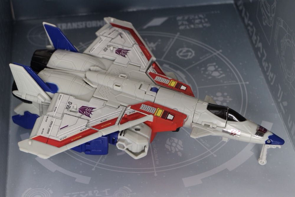 Starscream: Power Of The Primes - Hasbro/Takara (Transformers Power Of The Primes) action figure collectible - Main Image 4