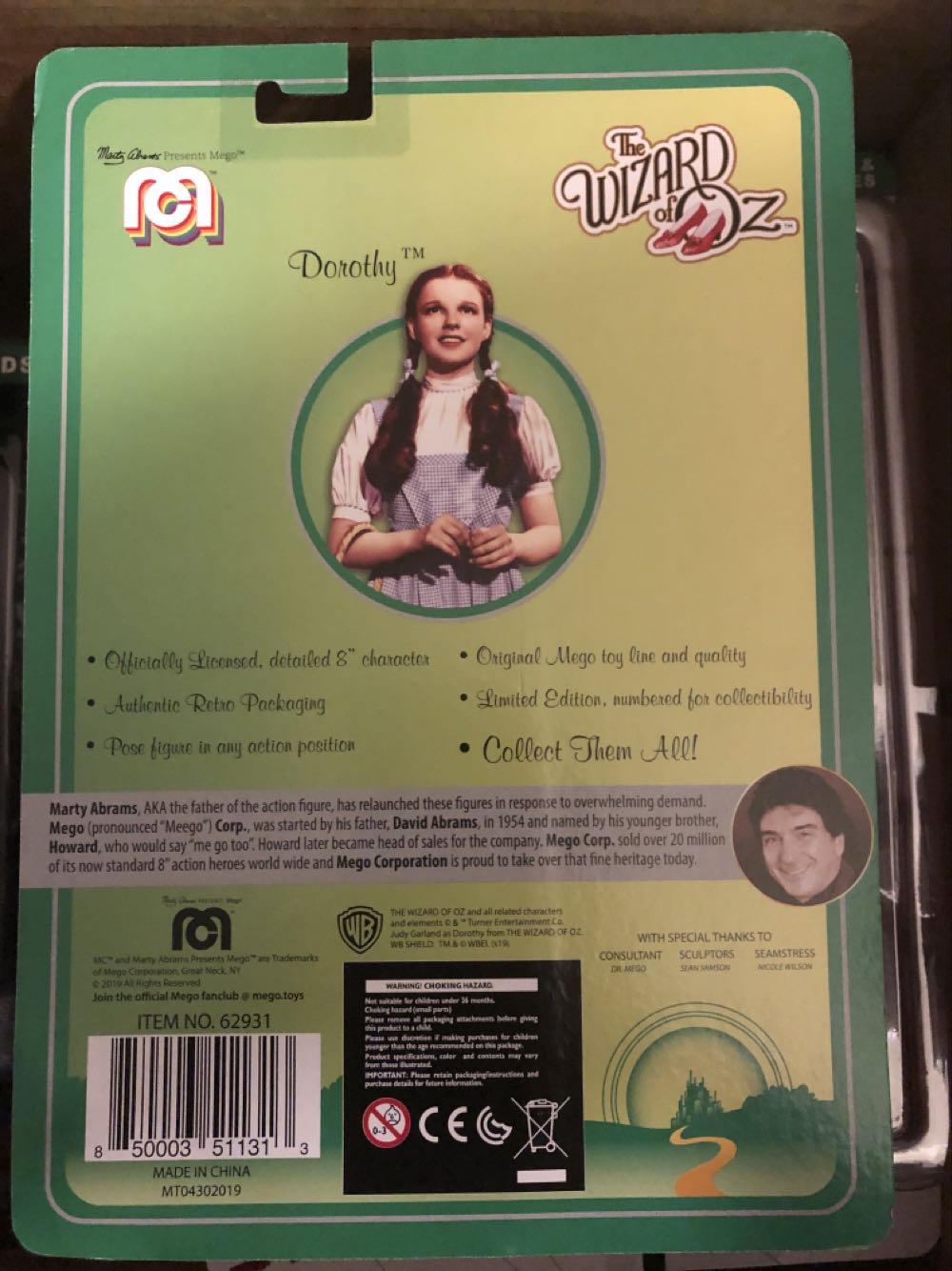 Dorothy - MEGO Corp. (The Wizard Of Oz (1939)) action figure collectible [Barcode 850003511313] - Main Image 2