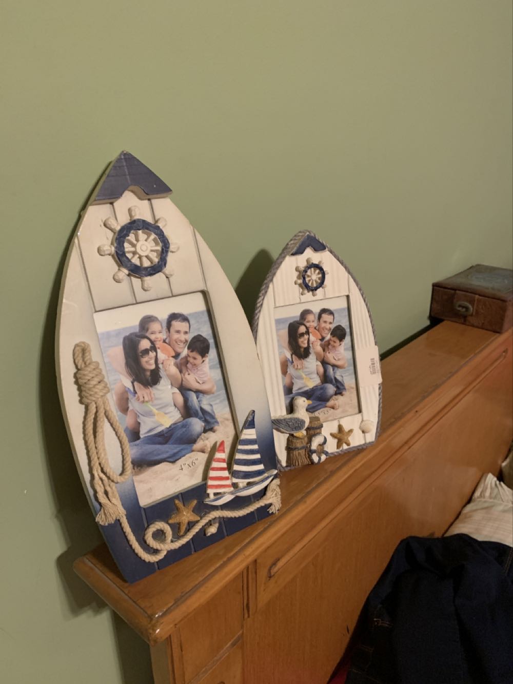 Mirror, Key Chain , Candle , Frame  action figure collectible - Main Image 3