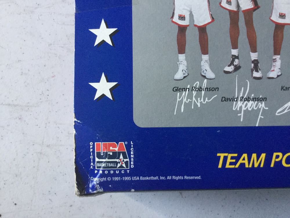 Playmakers By UpperDeck Kobe Bryant 2001 All Star Special Edition - Upper Deck action figure collectible [Barcode 782870219811] - Main Image 3