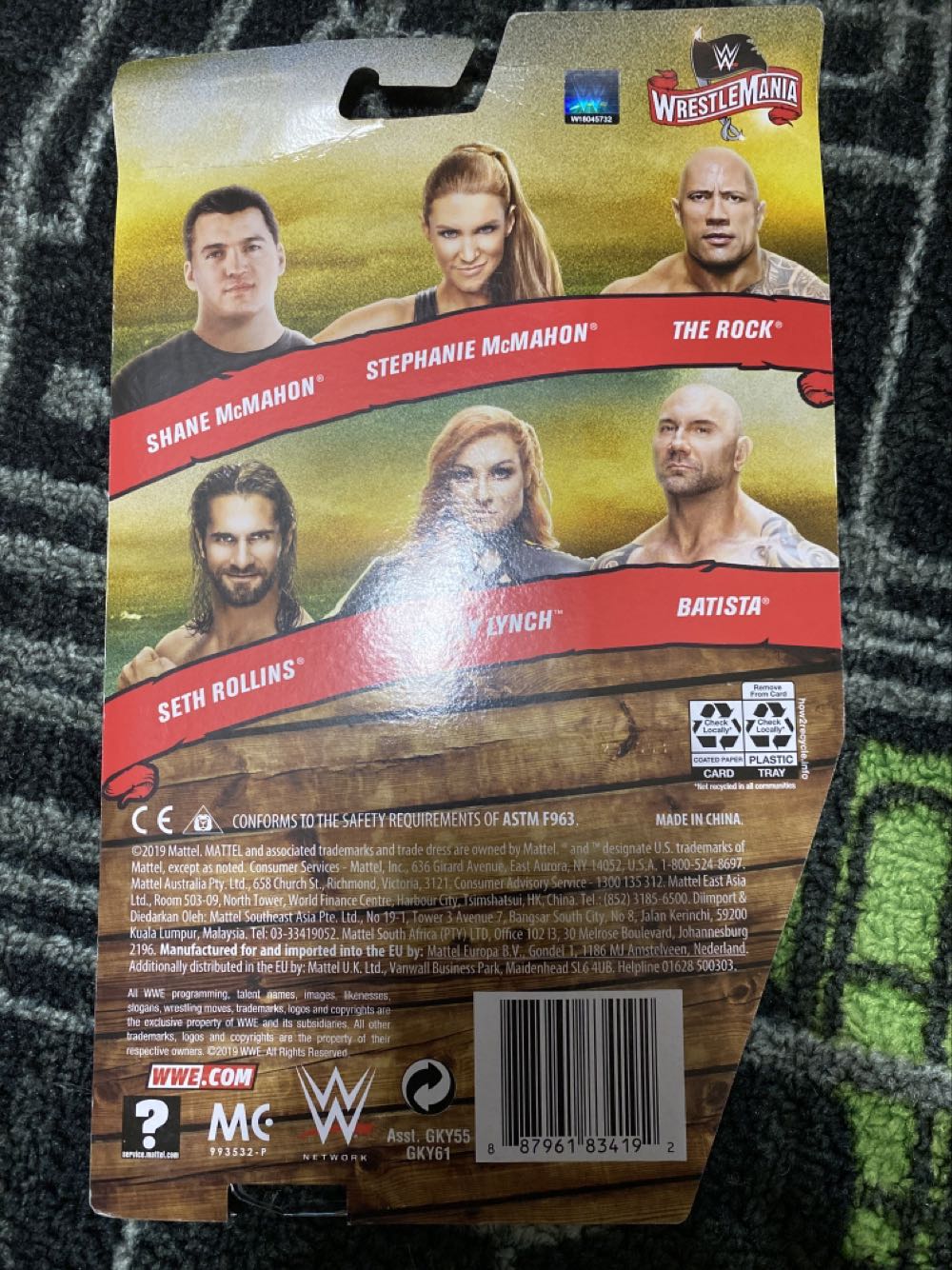 The Rock - Mattel (WrestleMania) action figure collectible [Barcode 887961834192] - Main Image 2