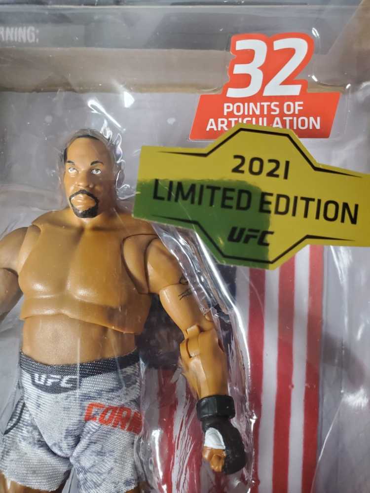 Daniel Cormier - UFC Ultimate Edition Limited Edition - Jazwares (UFC) action figure collectible [Barcode 191726015925] - Main Image 3
