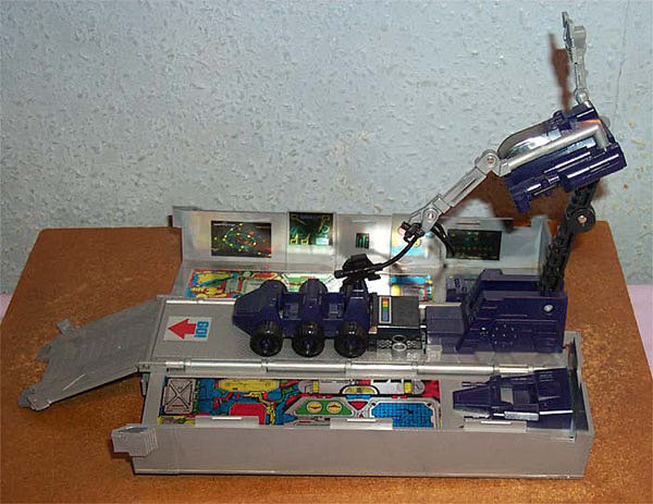 Optimus Prime Leader 10th Bad Box - Hasbro (1984) action figure collectible [Barcode 038976057964] - Main Image 4