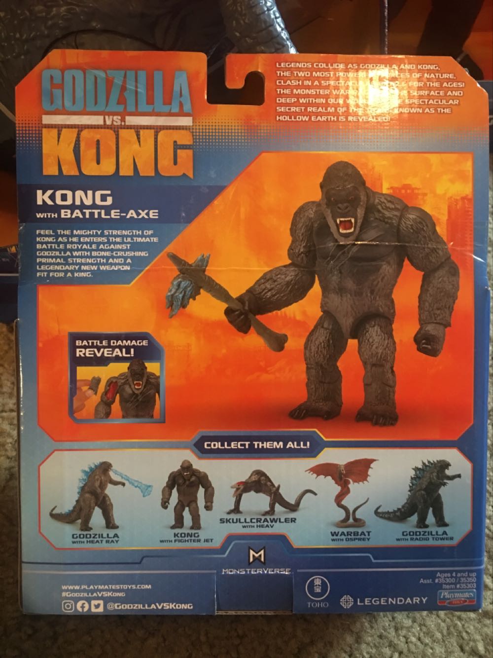 Godzilla Vs Kong : Kong With Battle-Axe - Playmates (Godzilla) action figure collectible [Barcode 043377353034] - Main Image 2
