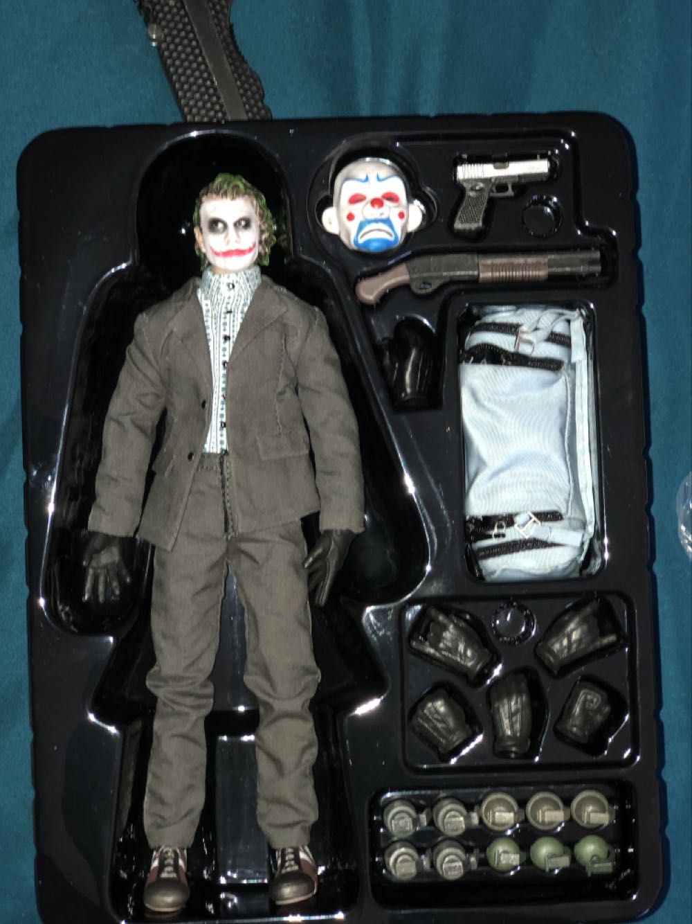 The Joker Bank Robber Version - Beast Kingdom action figure collectible [Barcode 4710586073966] - Main Image 3