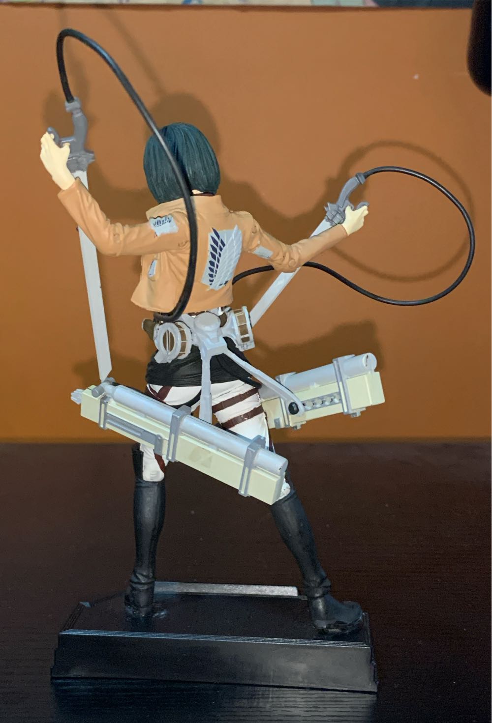 Mikasa Ackerman - McFarlane Toys (Attack On Titan) action figure collectible [Barcode 787926120042] - Main Image 3