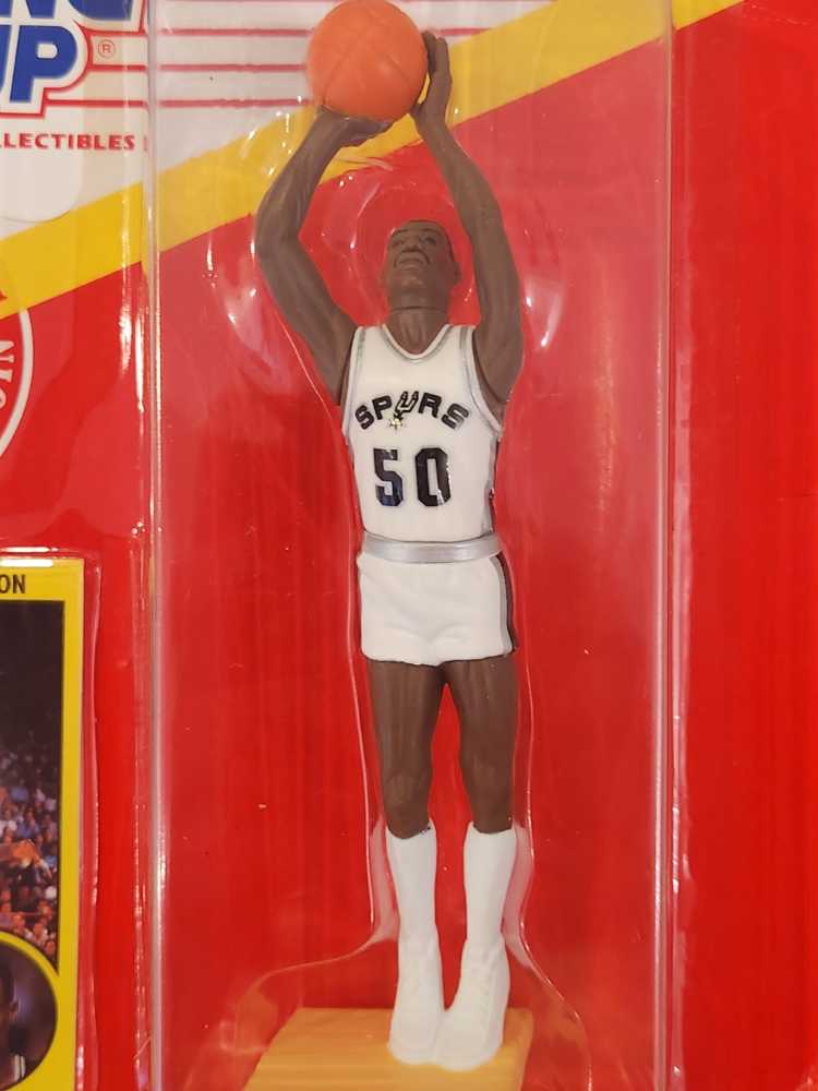 David Robinson • San Antonio Spurs - Kenner (Starting Lineup: Basketball) action figure collectible [Barcode 076281678627] - Main Image 3
