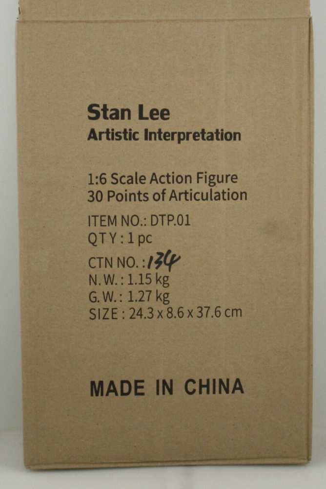 Executive Replicas Stan Lee 1/6th Scale Limited Edition Figure Signed Doll - Das Toyz (EXECUTIVE REPLICAS) action figure collectible [Barcode 711978601280] - Main Image 4