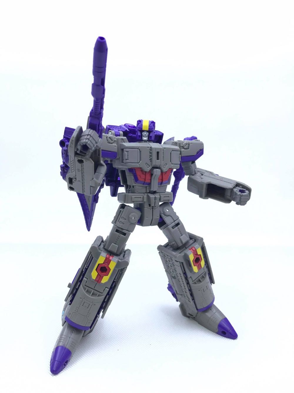Astrotrain (Legends) - Takara Tomy (Transformers Generations) action figure collectible [Barcode 4904810873907] - Main Image 2