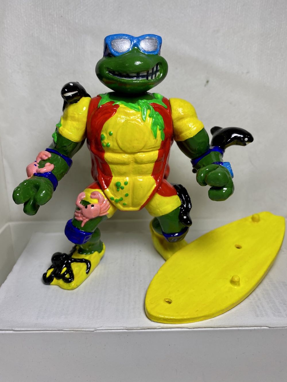 Surfer Leo With Mondo Mutant Surfer Tube - Playmates Toys (Teenage Mutant Ninja Turtles) action figure collectible - Main Image 4