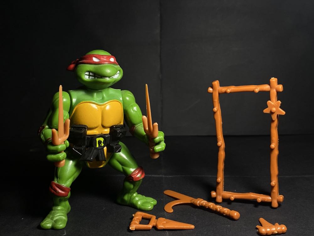 TMNT- Raphael - Playmates Toys (Teenage Mutant Ninja Turtles) action figure collectible - Main Image 3