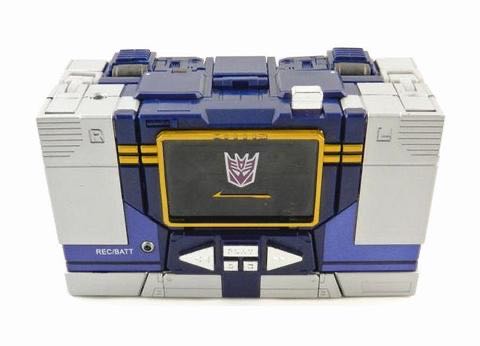 Transformers MP-13 Soundwave (Destron Communications) - Takara Tomy (Transformers Masterpiece) action figure collectible [Barcode 4904810459996] - Main Image 3