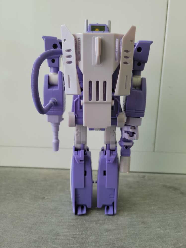 Transformers Masterpiece Shockwave / Destron Laserwave (Shockwave) - Takara Tomy (The Transformers) action figure collectible [Barcode 4904810854883] - Main Image 4