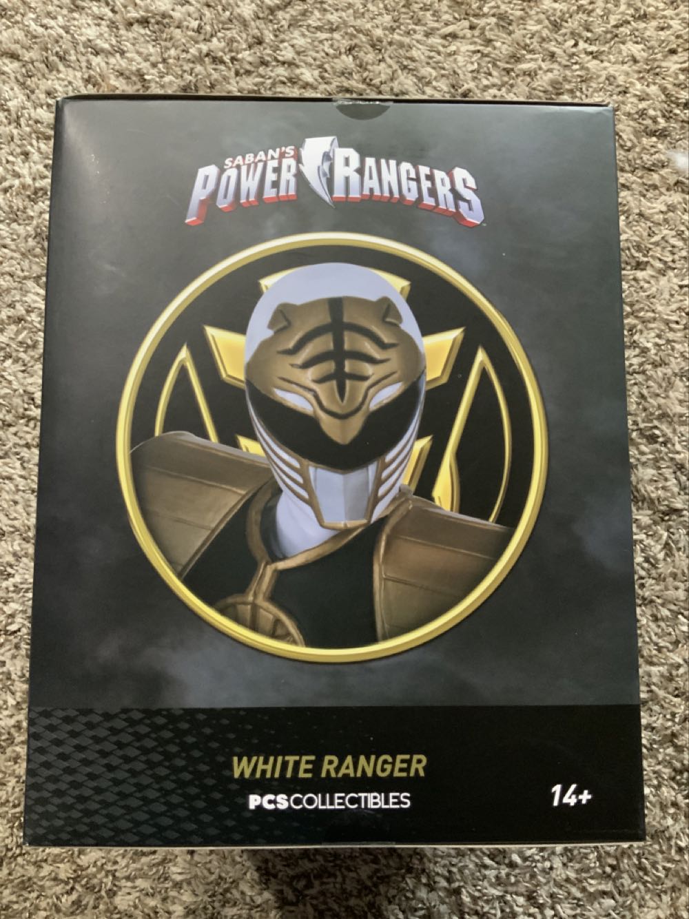 White Ranger - PCS Collectibles (Power Ranger On Power Coin) action figure collectible [Barcode 656793637253] - Main Image 2