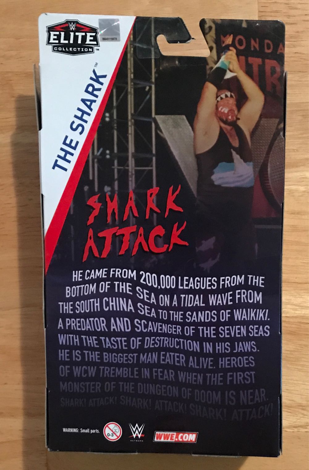 Shark - Mattel (WWE Elite Collection Standalone Exclusive) action figure collectible [Barcode 887961615609] - Main Image 2