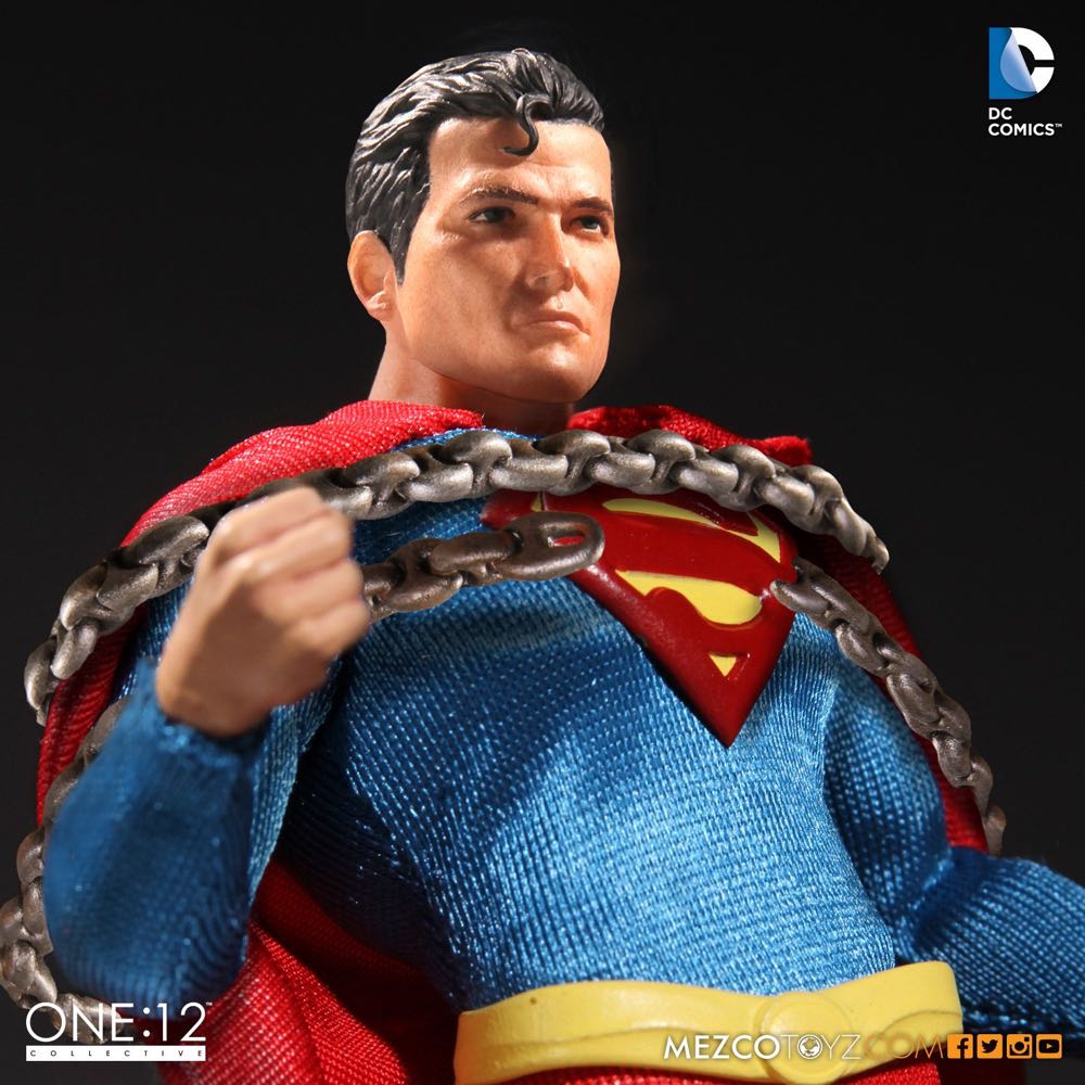 Mezco One:12 Collective classic Superman - One:12 Collective By Mezco Toyz action figure collectible - Main Image 2