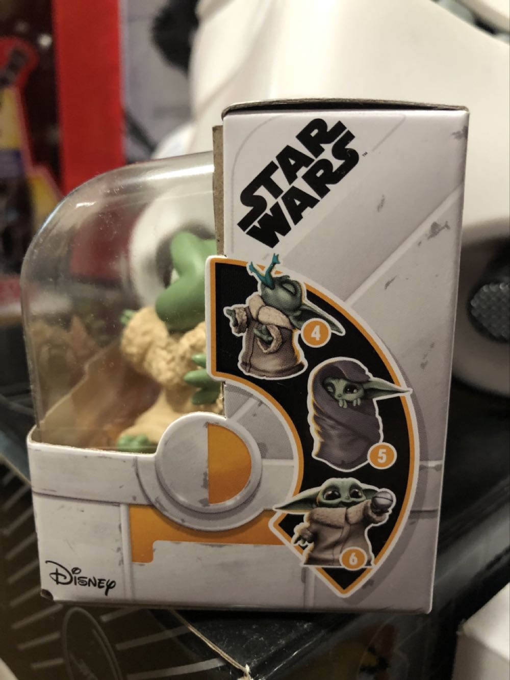 The Child 3  (Disney Star Wars) action figure collectible [Barcode 5010993761562] - Main Image 2