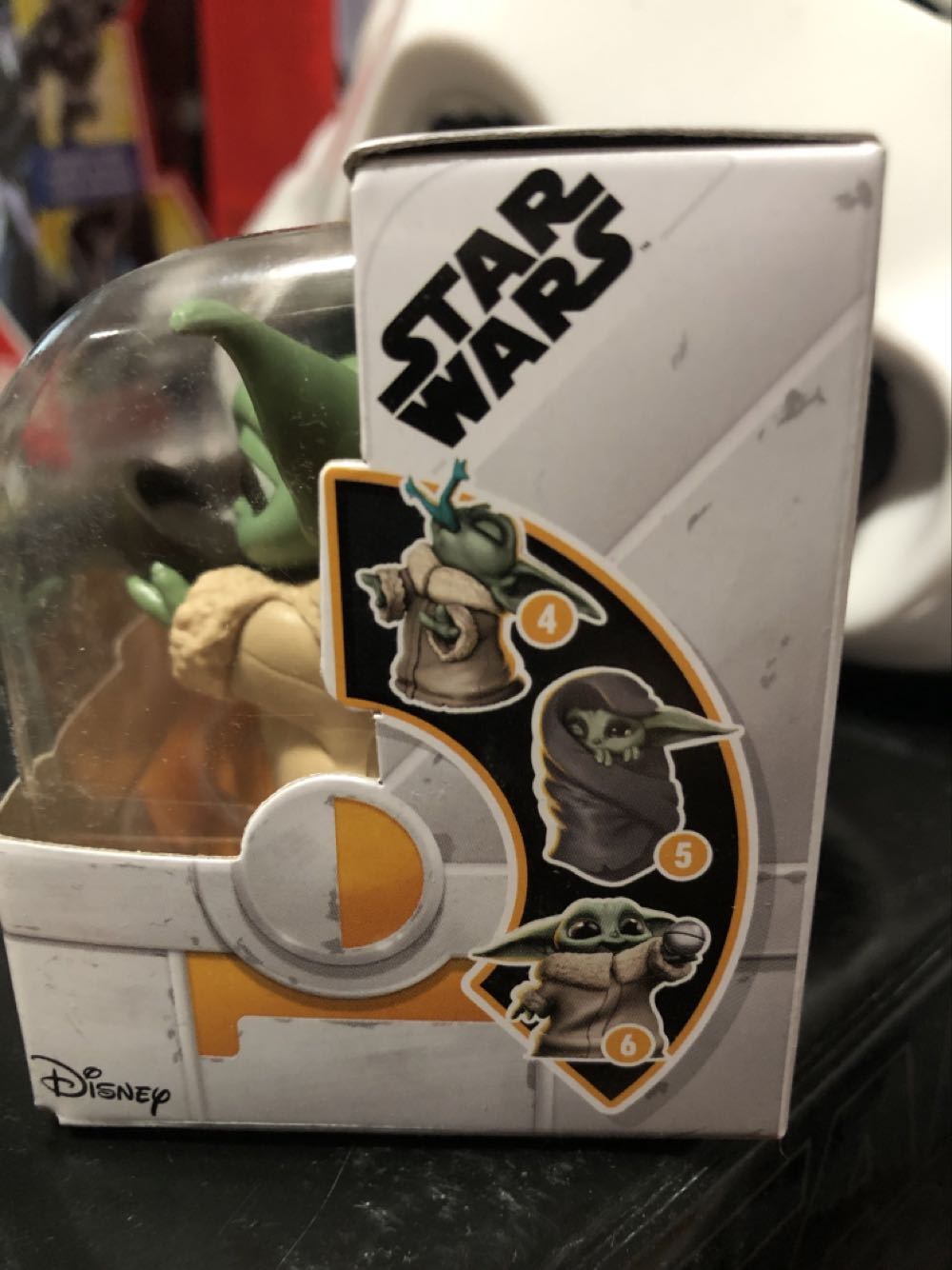 The Child 2 - Hasbro - Star Wars Madolorian (Disney Star Wars) action figure collectible [Barcode 5010993761555] - Main Image 2