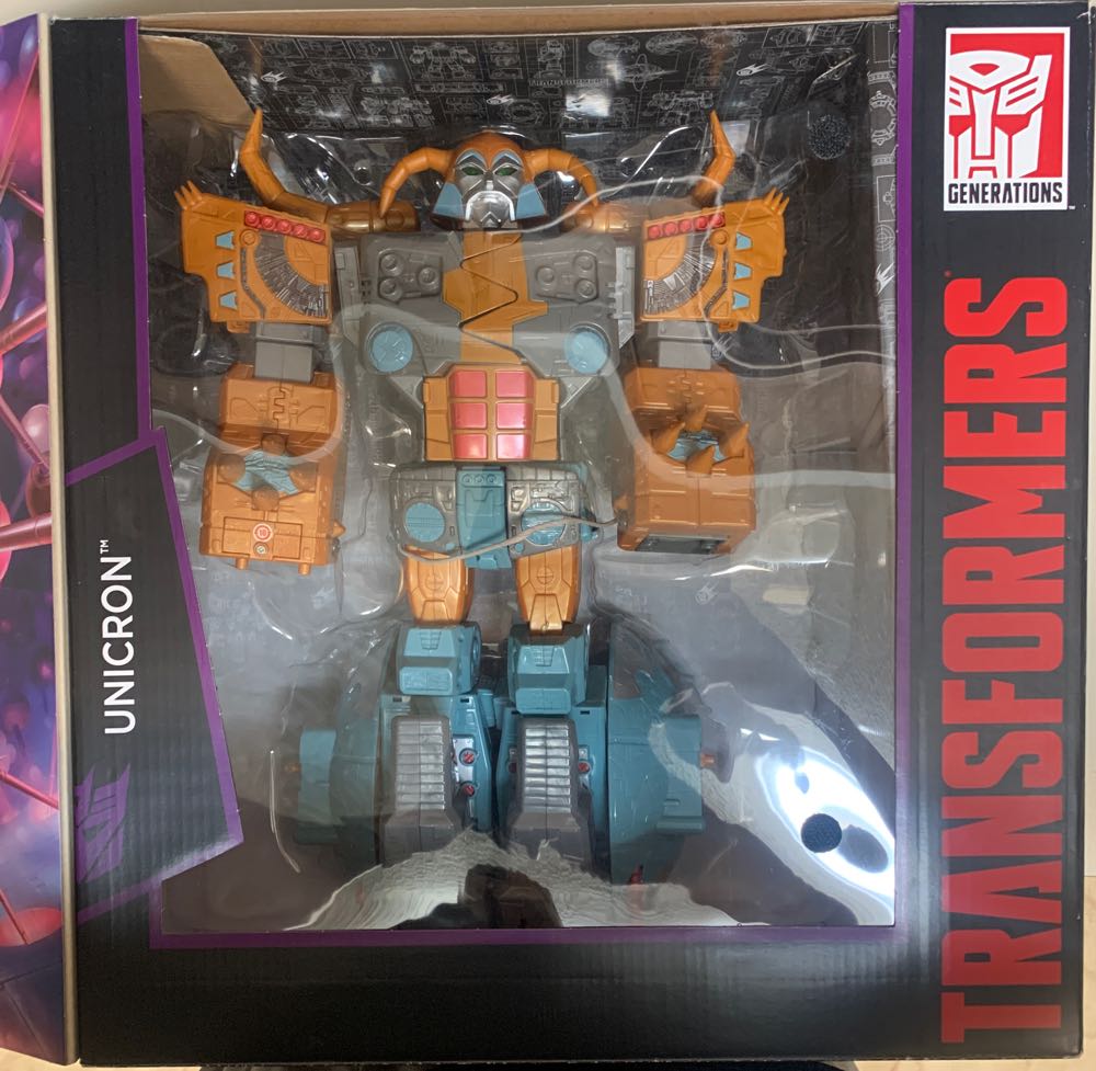Transformers Platinum Edition Unicron - Hasbro (Transformers: Generations) action figure collectible [Barcode 630509514571] - Main Image 2