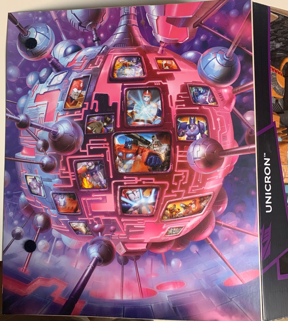 Transformers Platinum Edition Unicron - Hasbro (Transformers: Generations) action figure collectible [Barcode 630509514571] - Main Image 3