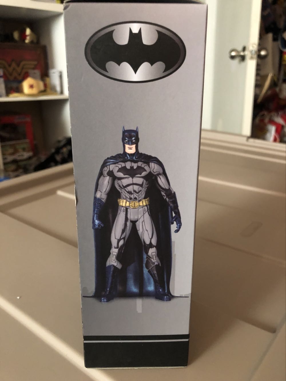 Batman (New 52) - Mattel (DC Comics) action figure collectible [Barcode 761941362823] - Main Image 3