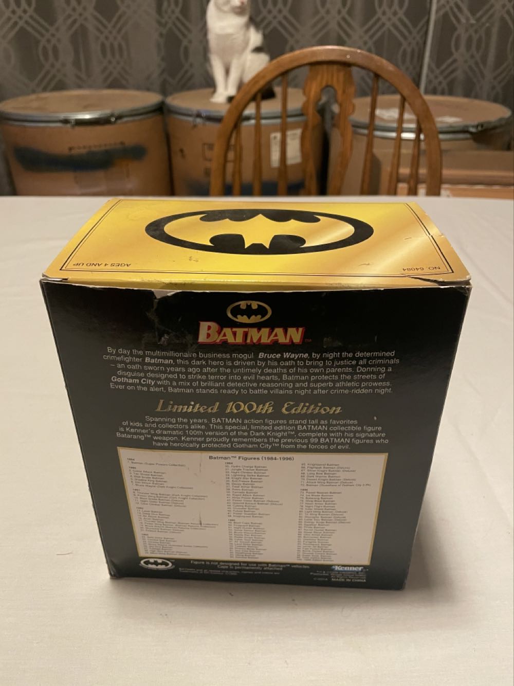 BATMAN - Hasbo / Kenner (Batman) action figure collectible [Barcode 076281640846] - Main Image 4