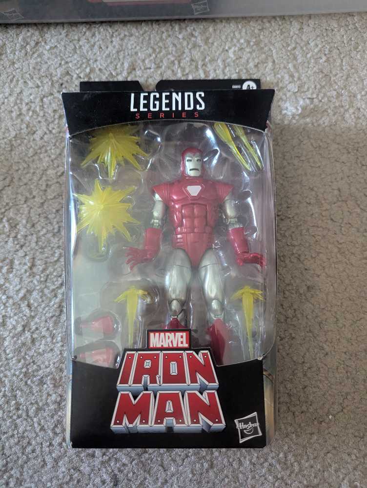 Iron Man (Silver Centurion) (Walgreens Exclusive) (2020) - Hasbro (Marvel Legends 6”) action figure collectible [Barcode 5010993741793] - Main Image 4