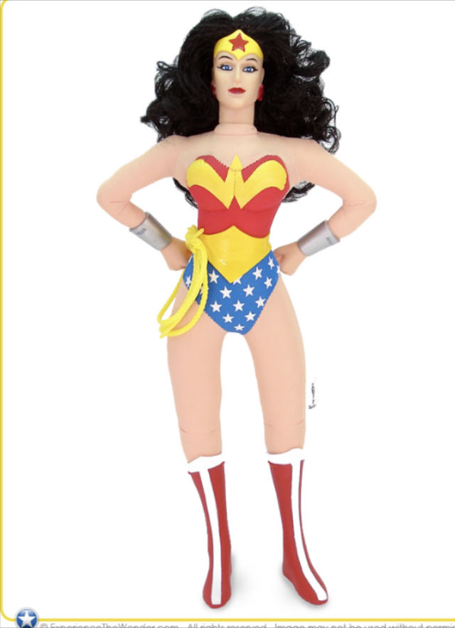 Wonder Woman - Six Flags DC Comics Super Heroes Deluxe Plush Doll  (Six Flags) action figure collectible [Barcode 099999060423] - Main Image 2