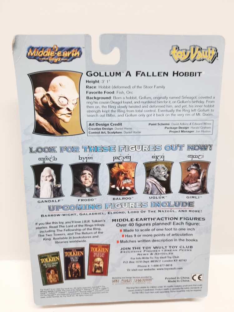 Gollum With His Precious - Middle Earth Toys (The Lord Of The Rings) action figure collectible [Barcode 651174010267] - Main Image 2