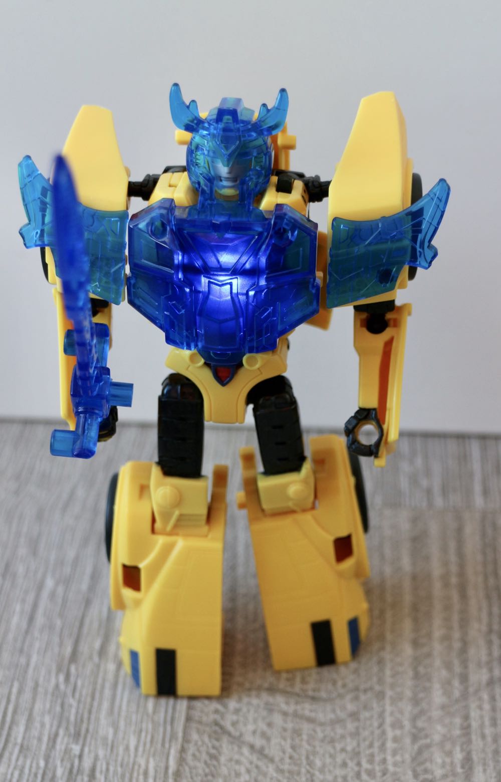 Bumblebee - Hasbro (Transformers Cyberverse) action figure collectible - Main Image 3