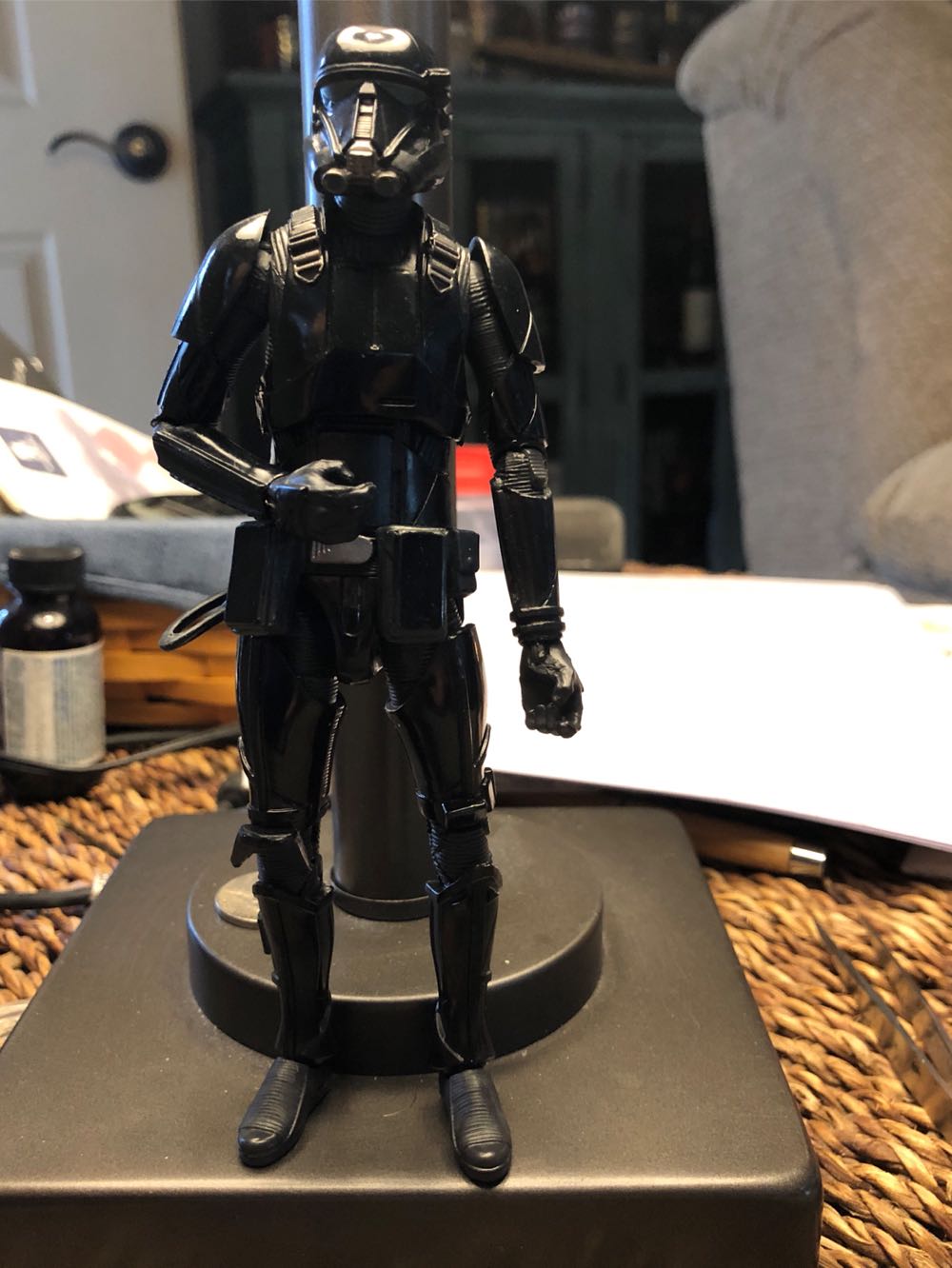 Imperial Death Trooper  (Star Wars) action figure collectible [Barcode 461011620890] - Main Image 3
