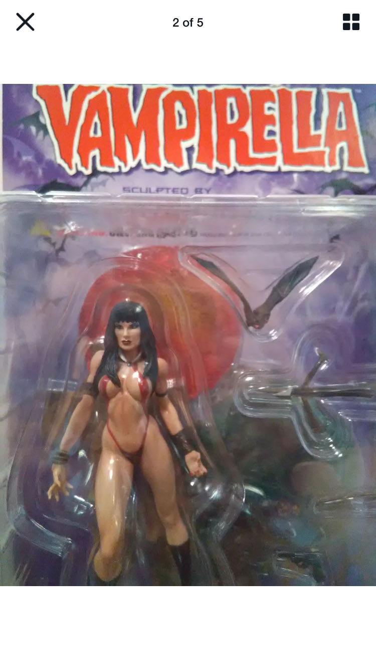 Vampirella - Moore Action Collectibles (Variant) action figure collectible - Main Image 2