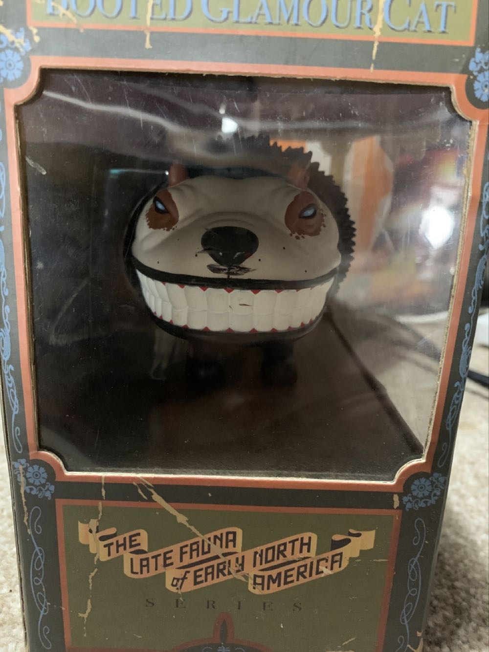 Booted Glamour Cat - The Late Fauna Of Early North America - Strangeco action figure collectible [Barcode 898939000099] - Main Image 3
