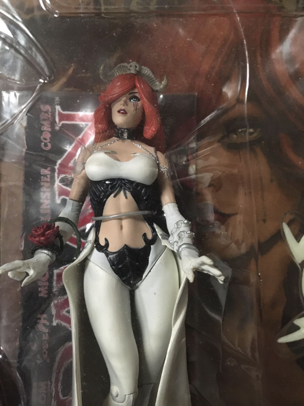 Dawn - Diamond Select Toys (Joseph Michael Linsner’s Dawn) action figure collectible - Main Image 2
