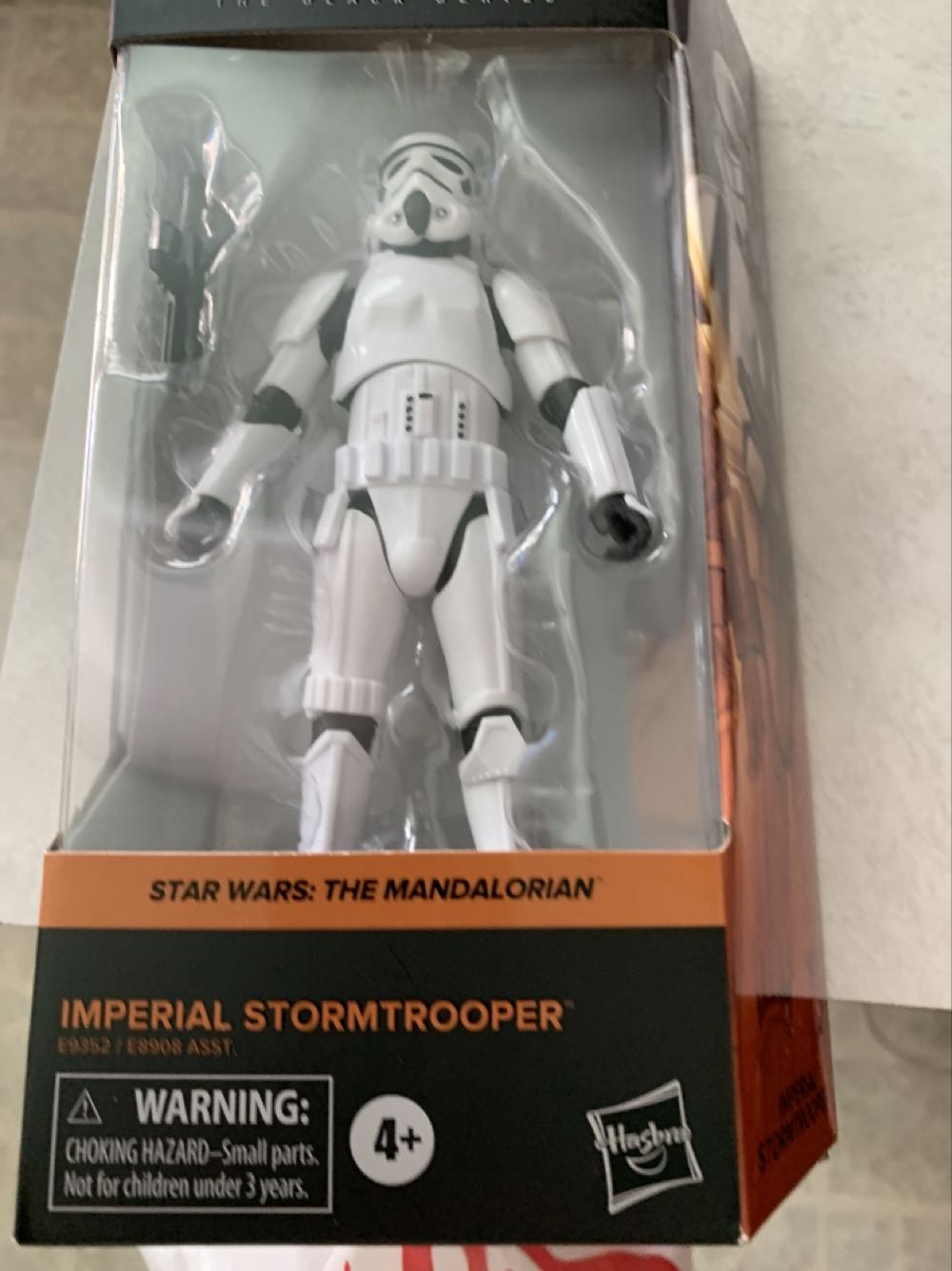 Imperial Stormtrooper - Manadalorian - Hasbro (Star Wars Black Series - The Mandalorian) action figure collectible [Barcode 5010993749171] - Main Image 1
